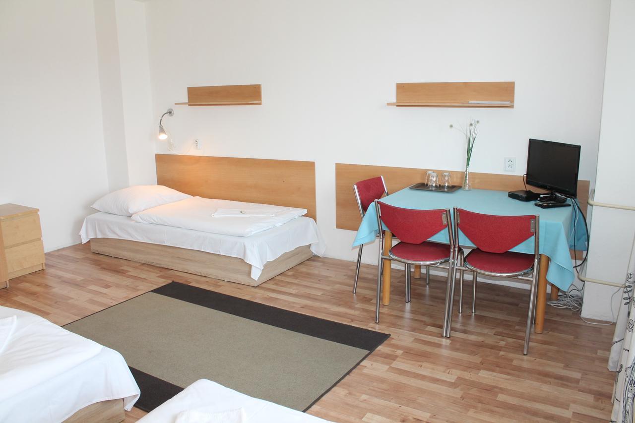 Hostel Turist Zvolen Ngoại thất bức ảnh